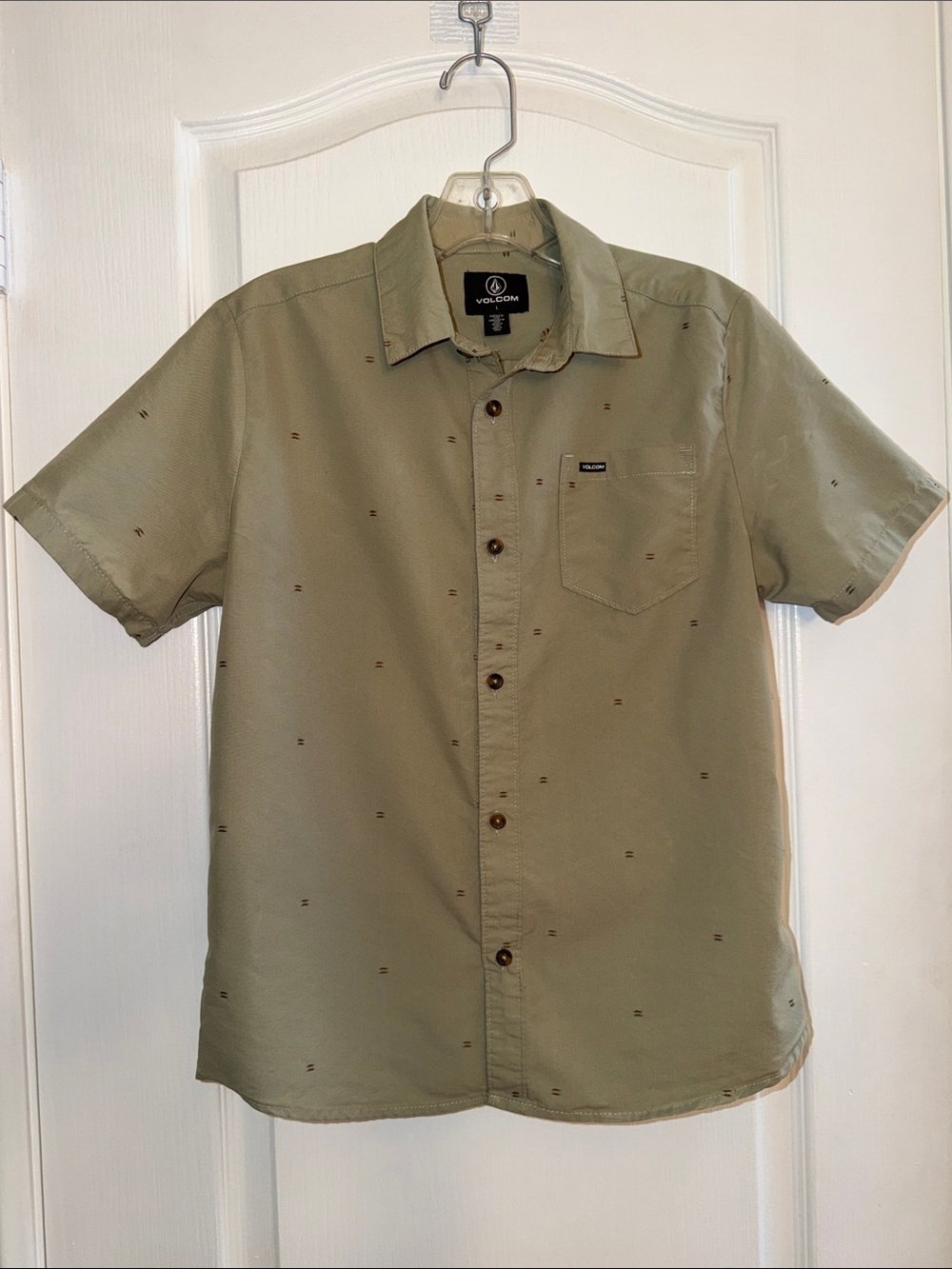 Volcom L Boy’s Olive Short-Sleeve Button-Down Shirt